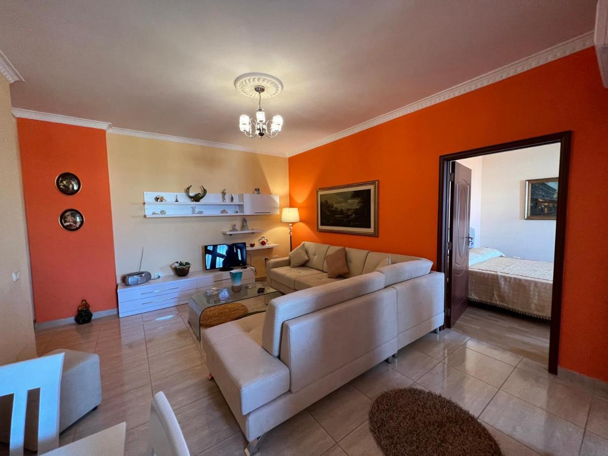 City Center Apartment In Shkodra Kültér fotó