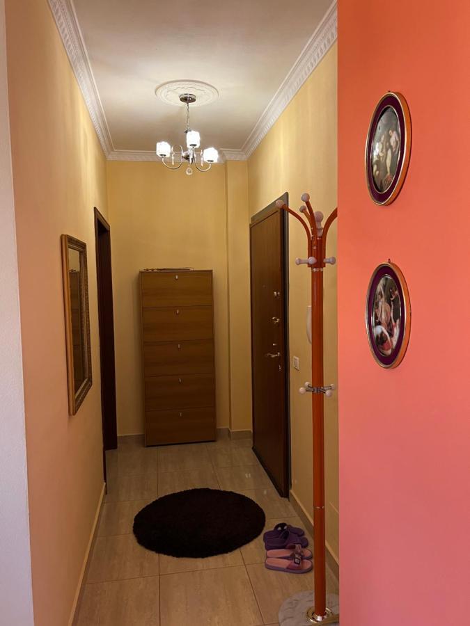 City Center Apartment In Shkodra Kültér fotó