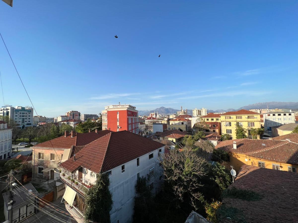 City Center Apartment In Shkodra Kültér fotó